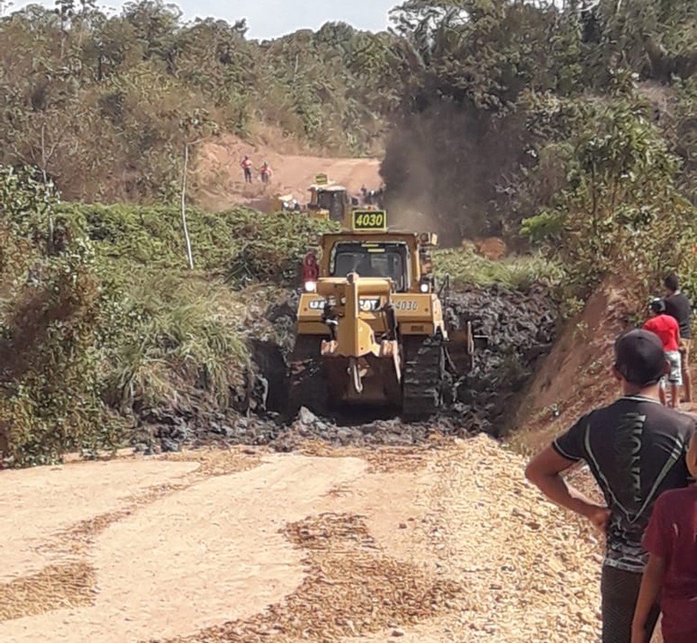 Deslizamento de dejetos em mineradora isola comunidade no Maranhão