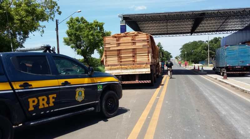 IBAMA fará doação de 600 portas provenientes de madeira irregular apreendidas pela PRF em Floriano/PI