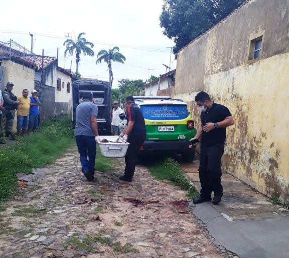 Morador de rua é assassinado a pauladas em Parnaíba- PI