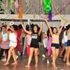 Alunos do Programa Sol Nascente se divertem no bailinho de Carnaval