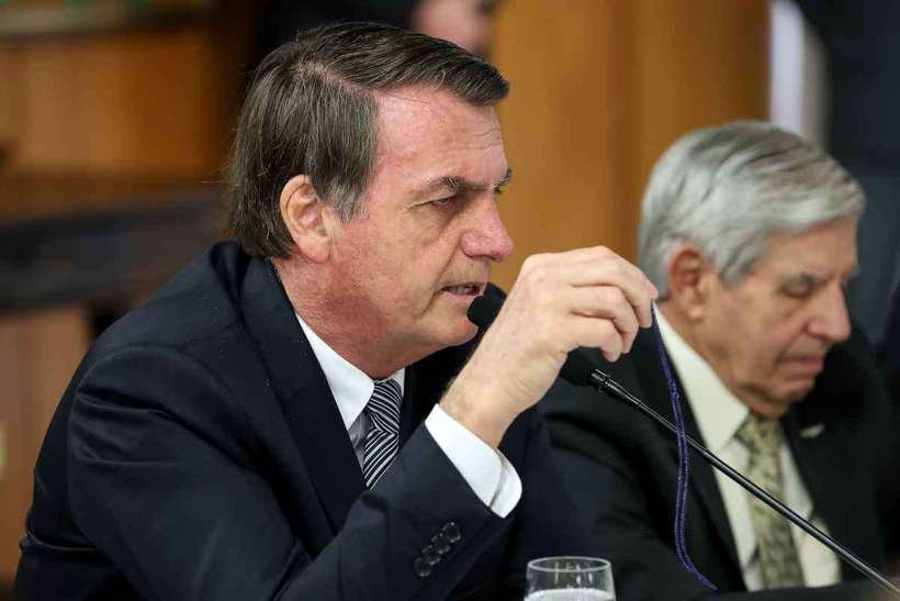 Bolsonaro chama governadores do Nordeste de ”Paraíba”; gestores reagem