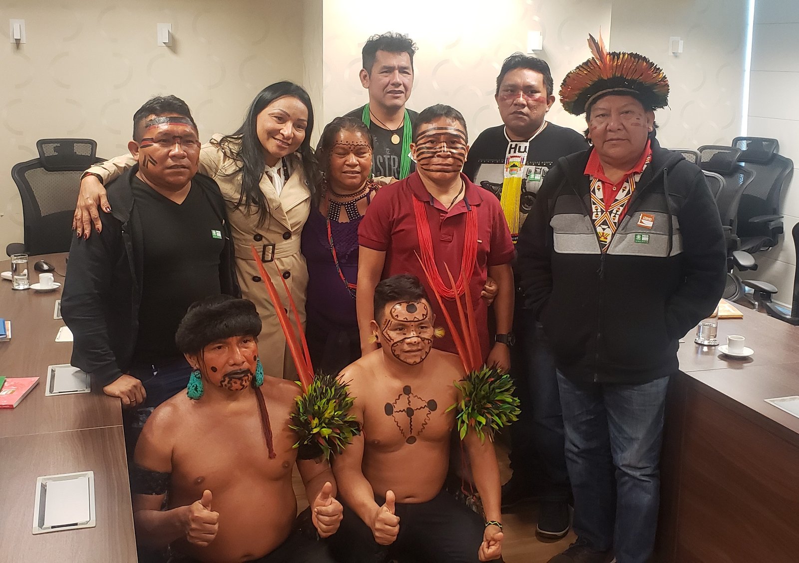 Lideranças indígenas manifestam apoio à Sílvia Waiãpi