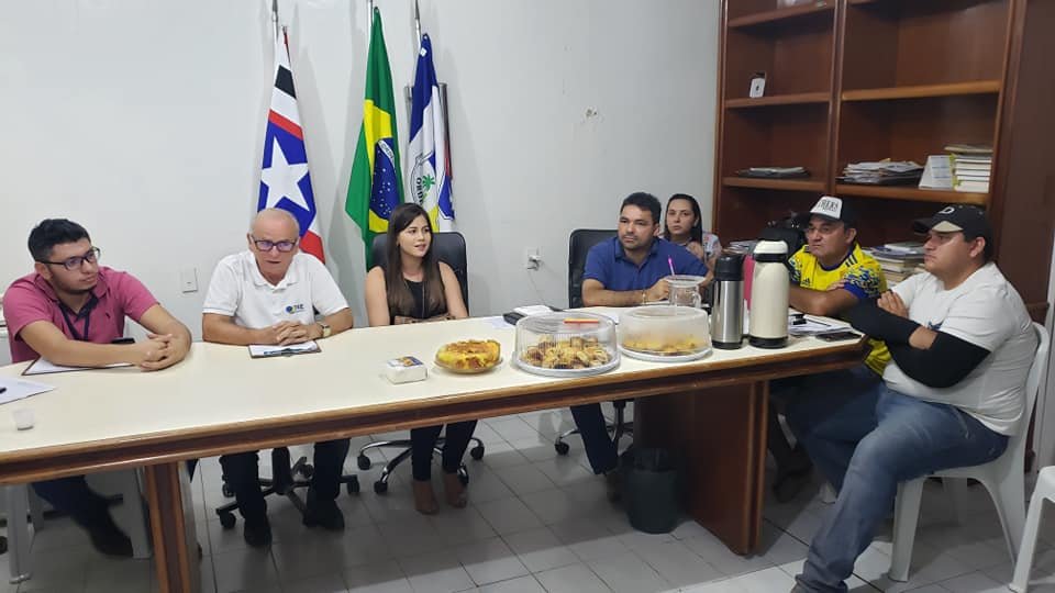 Breve em Gonçalves Dias  o Cartório Eleitoral estará realizando um mutirão para  agilizar o processo de recadastramento biométrico
