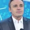 Jornal Nacional reporta nota da assessoria de Gugu Liberato de que ele está vivo
