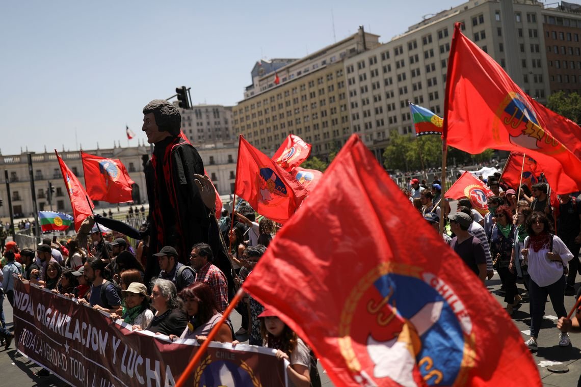 Novos confrontos voltam às ruas no Chile