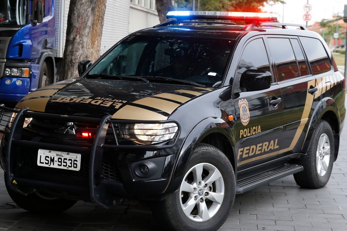 PF deflagra operação para desarticular organização de tráfico internacional