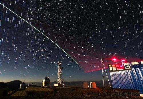 China constrói primeira estação de satélite quântica móvel do mundo