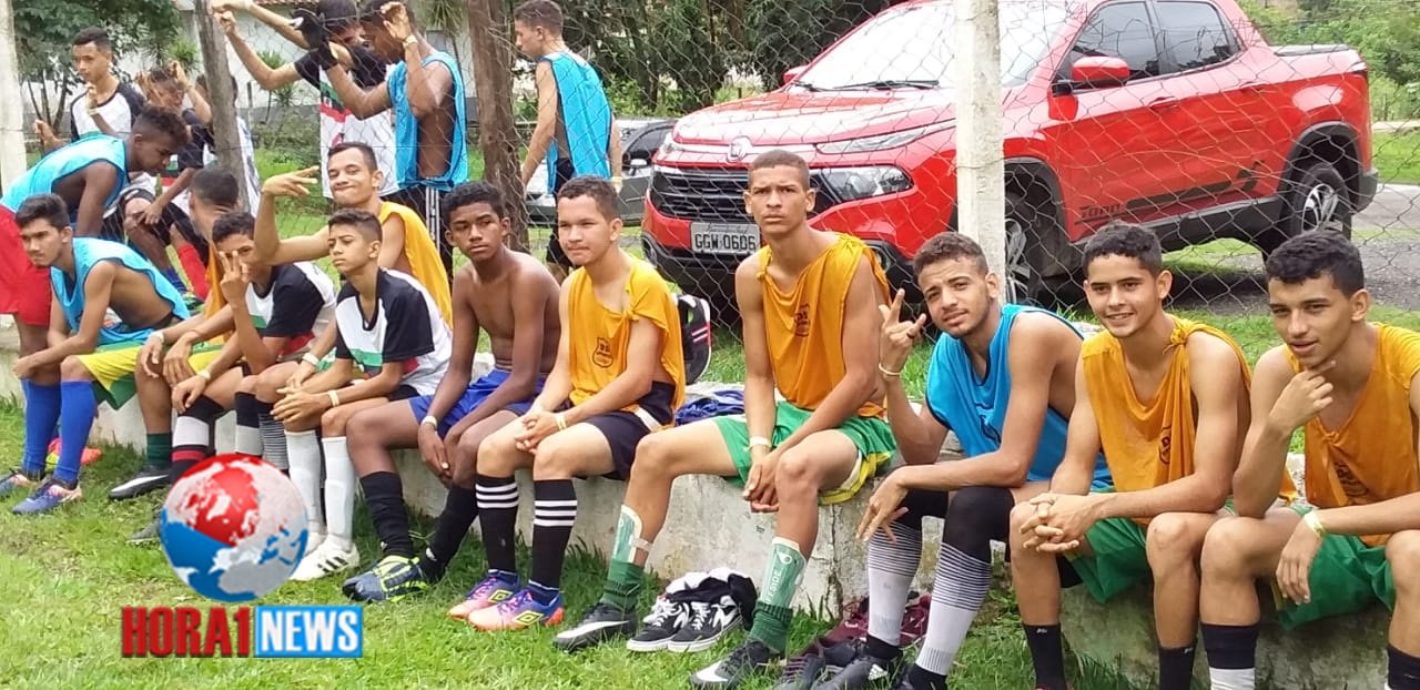 Escolinha de Futebol CFC de Gonçalves Dias, selecionou 30 alunos para uma avaliação em São Paulo