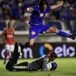 Nos pênaltis, Cruzeiro vence e avança na Copa do Brasil