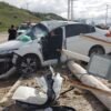 Motorista bate em poste e fica presa às ferragens em São Luís