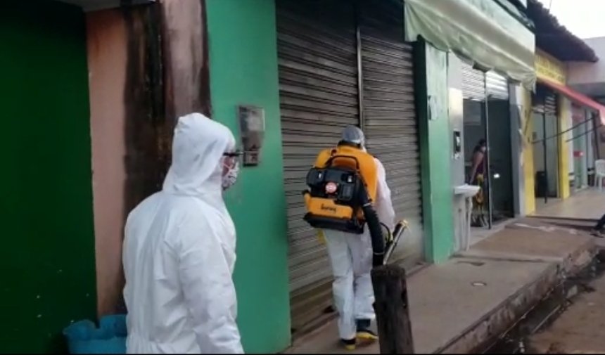 Prefeitura de Gonçalves Dias Faz trabalho de higienização nas principais ruas da cidade