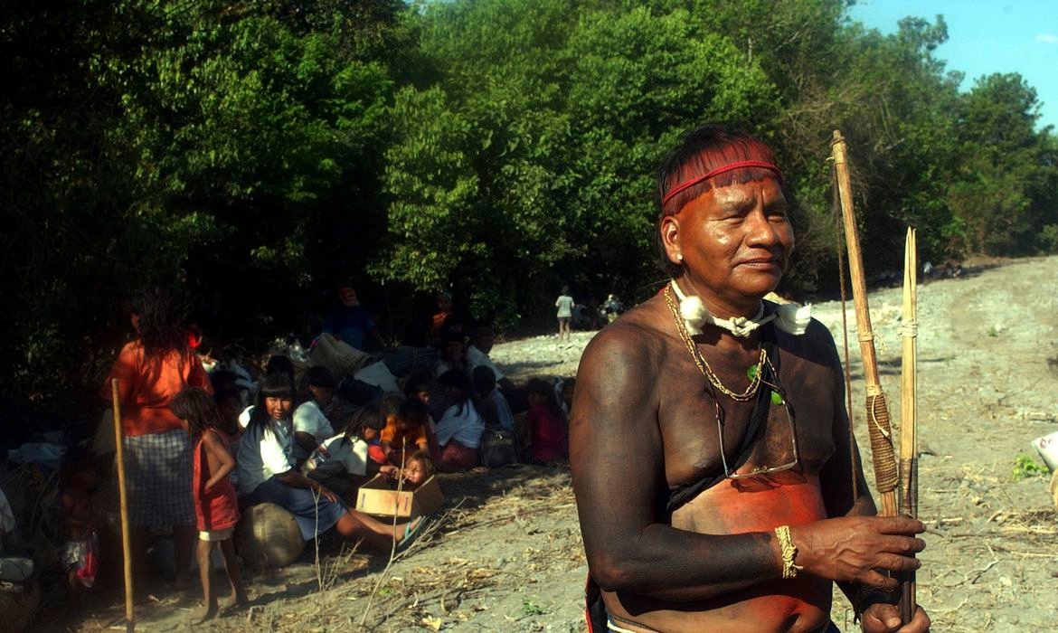 Governo envia 2,8 toneladas de medicamentos a terras indígenas Xavante