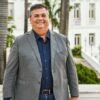 Flávio Dino autorizou gastos de R$ 671 mil em revistas para escolas sem aulas presenciais durante a pandemia