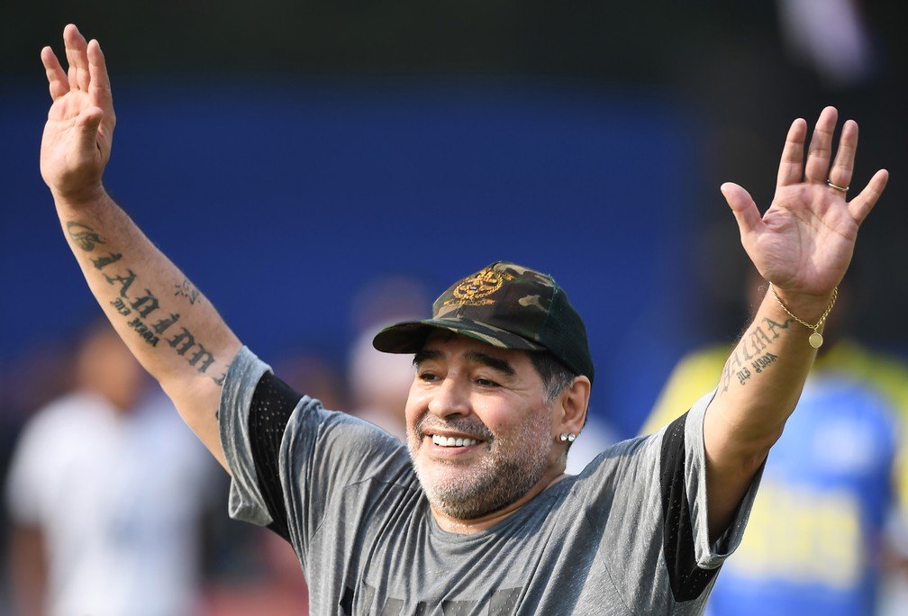 Diego Maradona morre na Argentina aos 60 anos