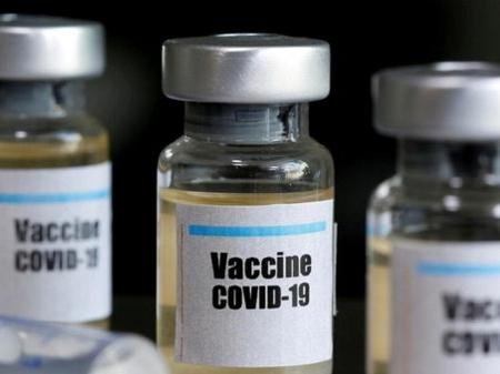 vacinação de grupos prioritários devem começar em janeiro