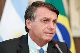 Bolsonaro anuncia aumento do salário mínimo para R$ 1.100
