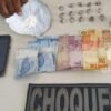 POLICIAIS MILITARES DO CHOQUE PRENDEM HOMEM COM DROGAS NA VILA EMBRATEL