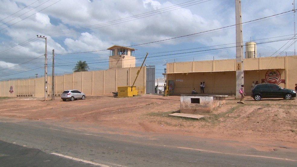 Polícia investiga suposto assassinato de detento dentro da penitenciária de Pedrinhas, em São Luís