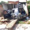 Suspeitos tentam fugir da polícia em Timon, batem o carro e um morre