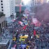 Manifestação contra Jair Bolsonaro fecha Avenida Paulista, em SP, neste sábado