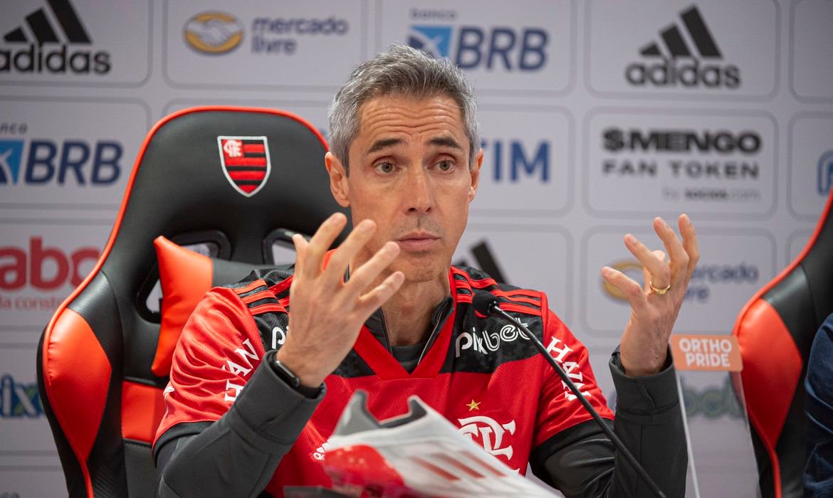 Em apresentação ao Flamengo, Paulo Sousa diz que quer fazer história