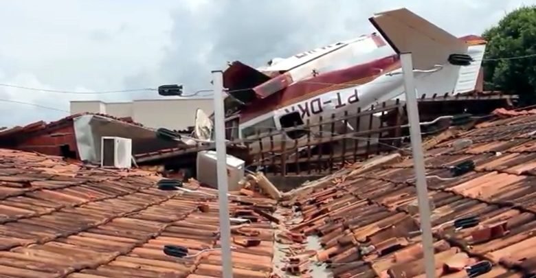 Avião cai em cima de residência em Balsas