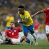 Seleção goleia Chile por 4 a 0 no último jogo no Brasil antes da Copa