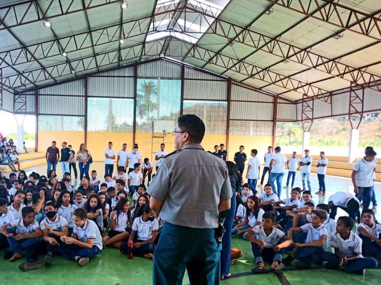 Escola Aldenora de Araújo Cruz realiza Projeto de Portas Abertas