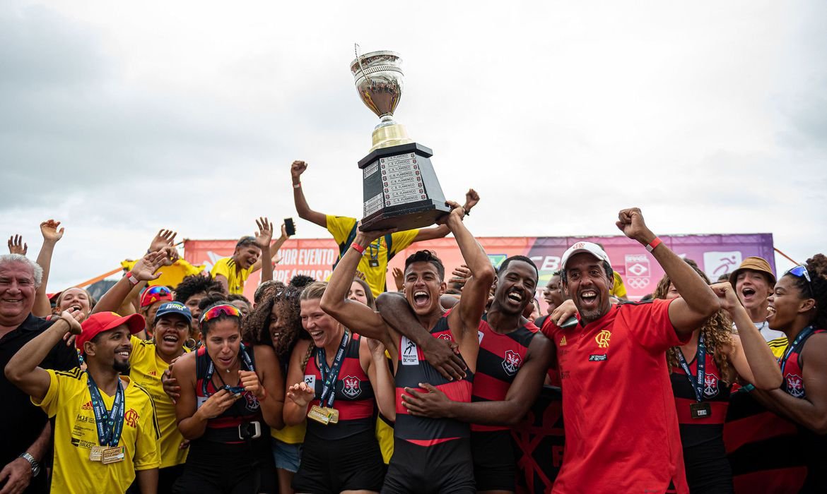 Flamengo é campeão do Brasileiro Interclubes de Remo