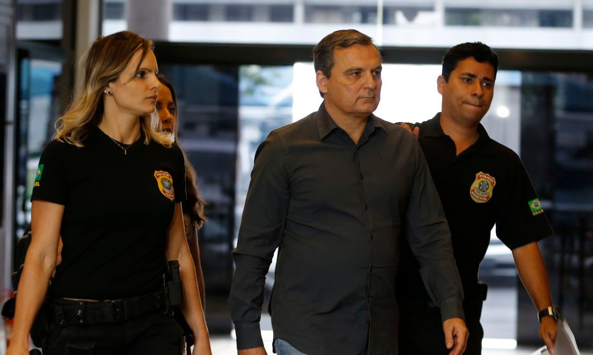 Sérgio Cabral deve deixar presídio na segunda-feira, estima defesa