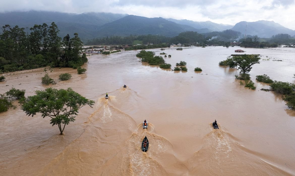 O estado de Minas tem 101 municípios em situação de emergência por causa da chuva