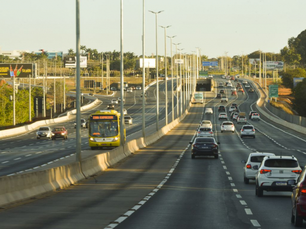 Bomba é encontrada em estrada próxima ao Aeroporto de Brasília