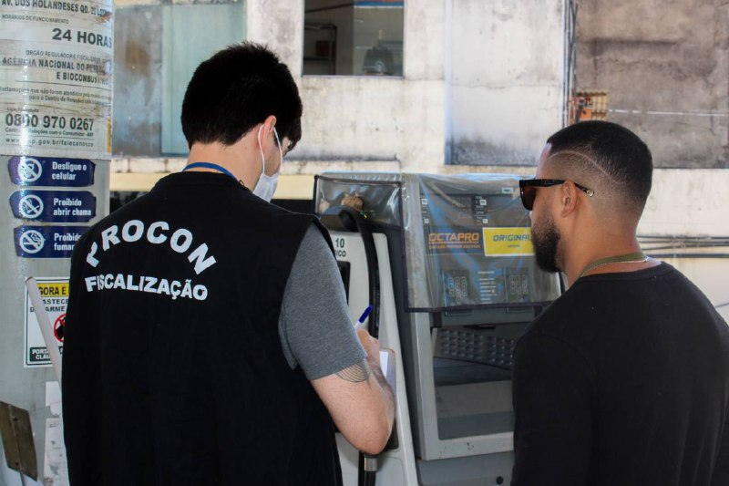 PROCON/MA notifica distribuidoras sobre aumento repassado e autua posto de combustível por aumento abusivo em  São Luís