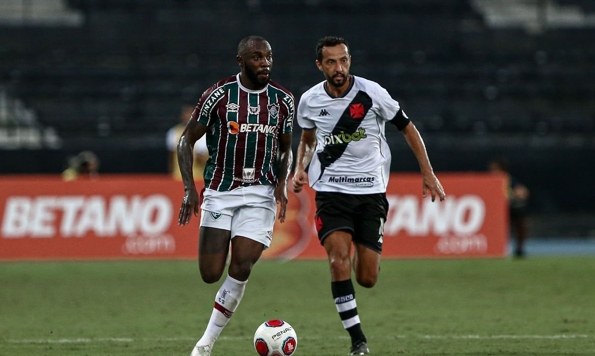 Fluminense e Vasco ficam frente a frente em clássico pelo Carioca