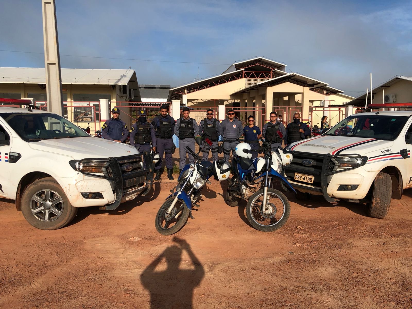 A Polícia Militar e Guarda Municipal em uma operação conjunta, garantiram a segurança dos alunos e professores de Gonçalves Dias