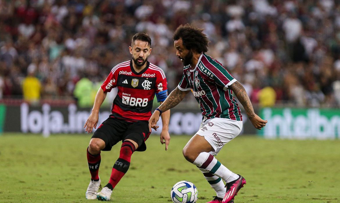 Mesmo com um jogador a menos, Fluminense segura empate com o Flamengo