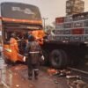Ônibus choca com carreta em Timon, duas pessoa ficaram com ferimentos leves