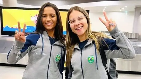 Rayssa Leal e Pâmela Rosa chegam a Santiago para disputa do Pan-Americano