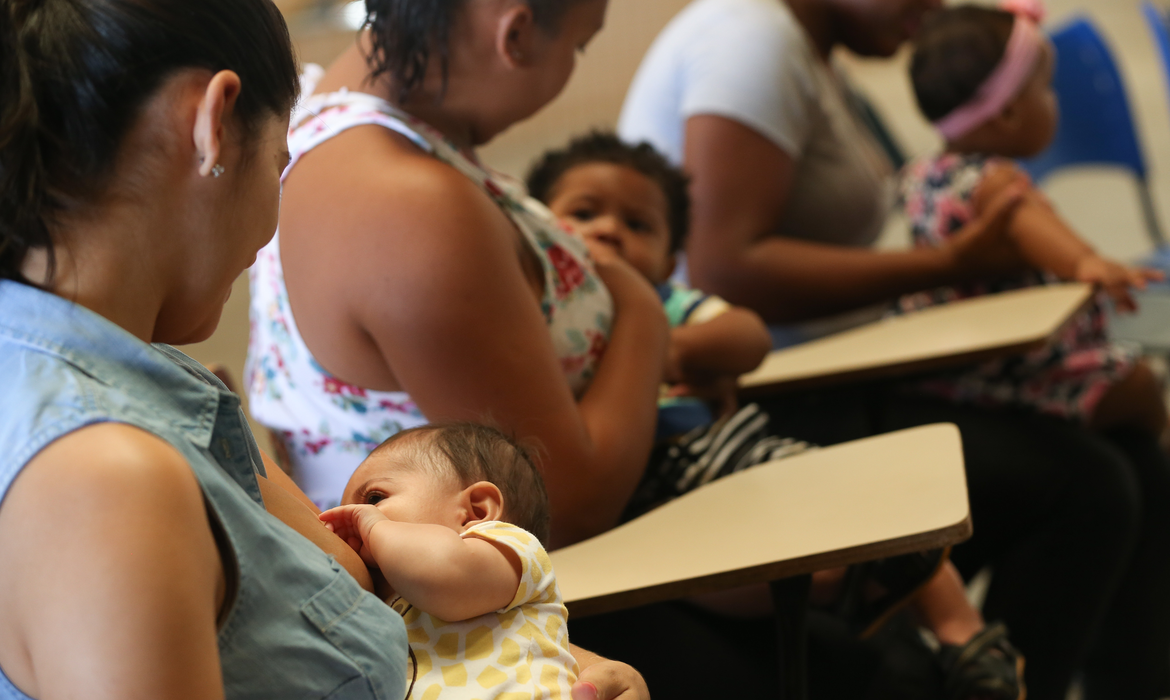 Tema da redação do Enem vai ganhar política nacional em 2024 “Desigualdade de gênero sobrecarrega mulheres no trabalho de cuidar”