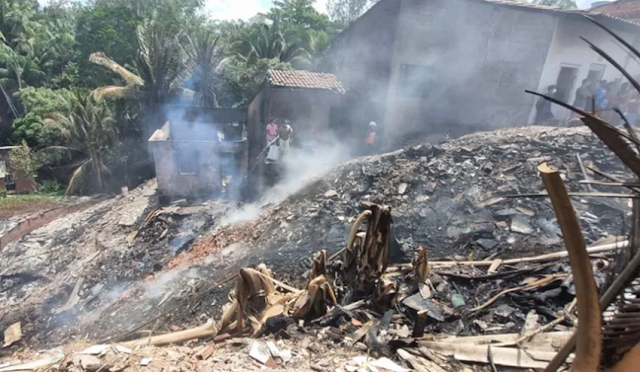 Incêndio destrói cinco casas no bairro João de Deus, em São Luís