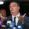 Barroso avalia que posse de Dino no STF deve ocorrer em fevereiro