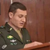 Coronel do Exército responsável por Batalhão de Operações Psicológicas desmaia ao receber agentes da PF