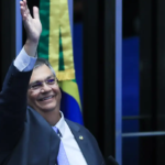 Em despedida do Senado, Dino diz que agirá pela harmonia dos poderes