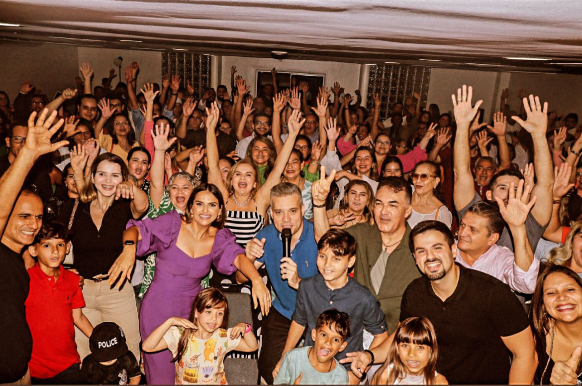 Maura Jorge reúne familiares e amigos para apresentar pré-campanha de Thay Evangelista à vereadora de São Luís