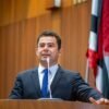 Eric Costa defende mediação em bloco sobre licença para revendedores de madeira