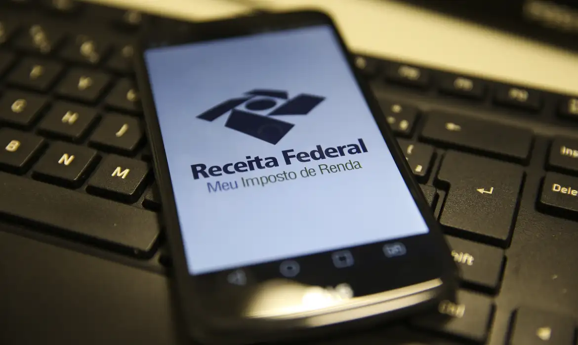 Receita abre consulta do lote residual de restituição do IR