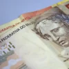 Lula sanciona regra que limita aumento do salário mínimo