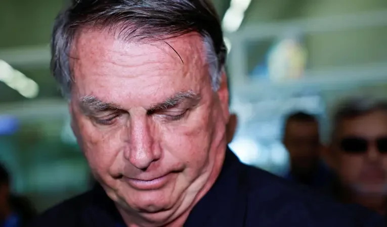 Bolsonaro denunciado pela PGR por tentativa de golpe de Estado: o que acontece agora no STF