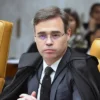 Mendonça diverge em julgamento e vota pela soltura de Collor
