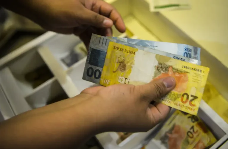 Governo propõe salário mínimo de R$ 1.630 em 2026